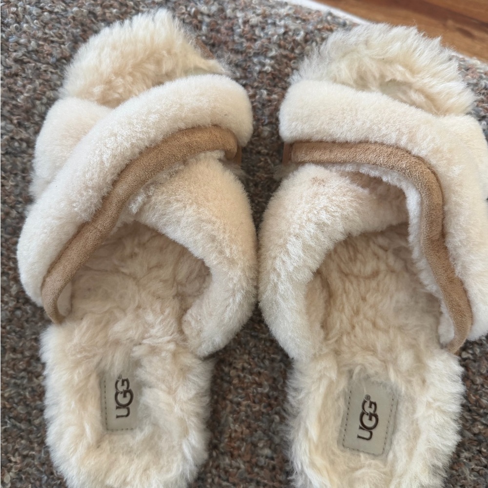 UGG Sheepskin Cross-Band Slide Slippers in Cream and Tan